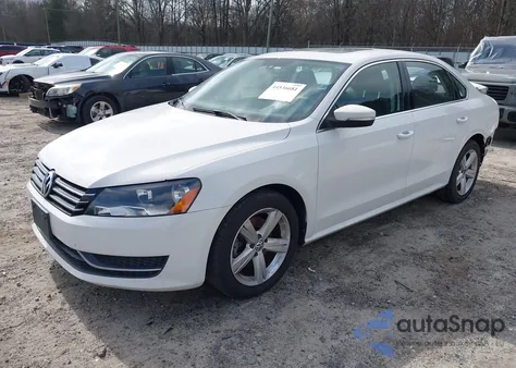 2013 Volkswagen Passat 2.5L Se z USA, uszkodzony, nr VIN 1VWBH7A32DC020125